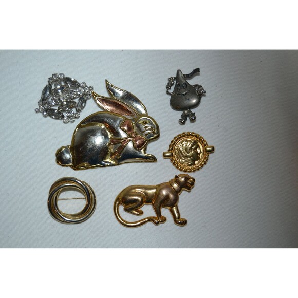 Vintage Wild to Bombshell Collection of Six - Picture 3 of 4